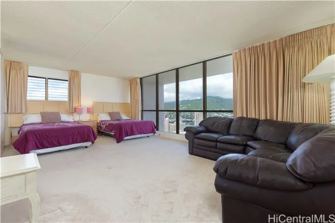 2nd bedroom