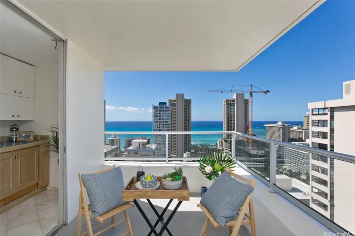 2421 Tusitala Street 2903, Honolulu, Hawaii 96815, 1 Bedroom Bedrooms, ,1 BathroomBathrooms,Residential,For Sale,Tusitala,202502781