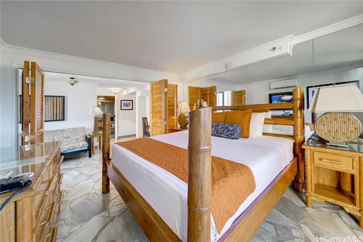 2425 Kuhio Avenue 1204, Honolulu, Hawaii 96815, 1 Bedroom Bedrooms, ,1 BathroomBathrooms,Residential,For Sale,Kuhio,202504725