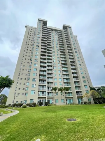 215 N King Street 1910, Honolulu, Hawaii 96817, 2 Bedrooms Bedrooms, ,2 BathroomsBathrooms,Residential,For Sale,King,202504746