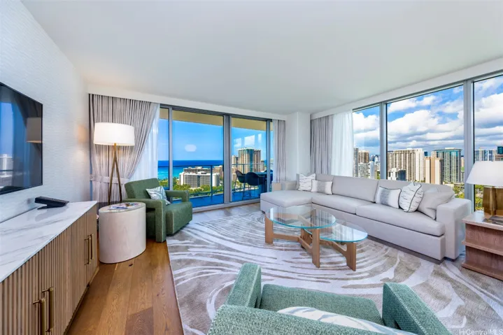 383 Kalaimoku Street E2801, Honolulu, Hawaii 96815, 2 Bedrooms Bedrooms, ,2 BathroomsBathrooms,Residential,For Sale,Kalaimoku,202505770