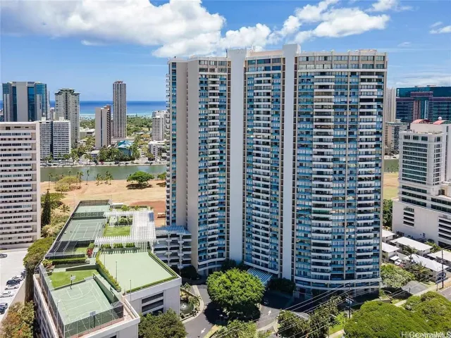 2333 Kapiolani Boulevard 3215, Honolulu, Hawaii 96826, ,1 BathroomBathrooms,Residential,For Sale,Kapiolani,202506217