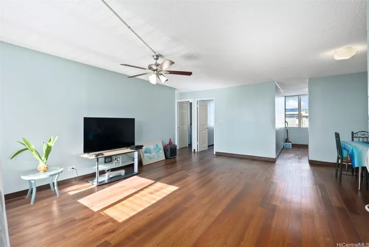 94-246 Leoku Street E306, Waipahu, Hawaii 96797, 3 Bedrooms Bedrooms, ,1 BathroomBathrooms,Residential,For Sale,Leoku,202506252
