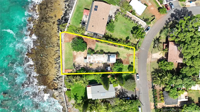 Top view of property and protective reef