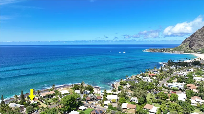 Snorkel Boats off Makaha Beach