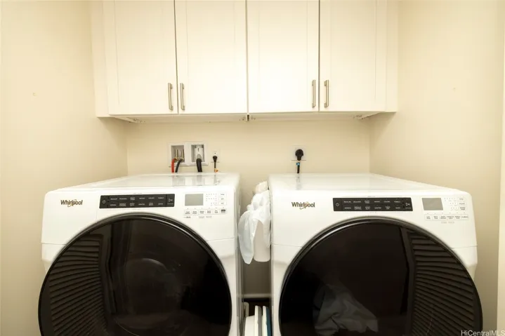 laundry area (washer & dryer)