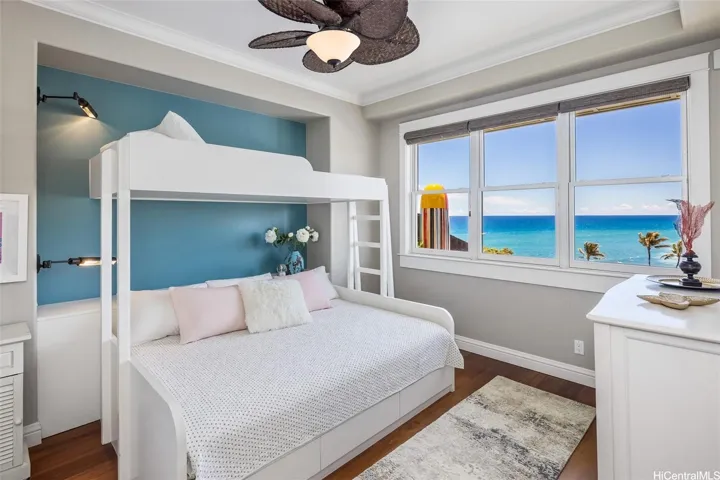 2nd bedroom with ocean views