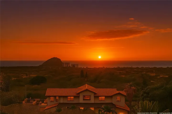 Golden hour looks better from here. enhanced