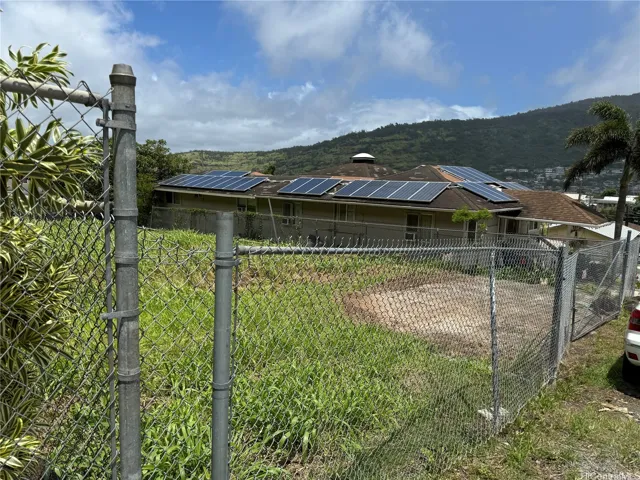 5,000 square feet of FEE SIMPLE land connected to public sewer and water allows you maximum use.
