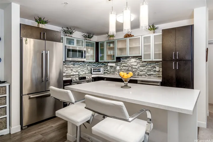 400 Keawe Street 218, Honolulu, Hawaii 96813, 2 Bedrooms Bedrooms, ,2 BathroomsBathrooms,Residential Lease,For Rent,Keawe,202510467
