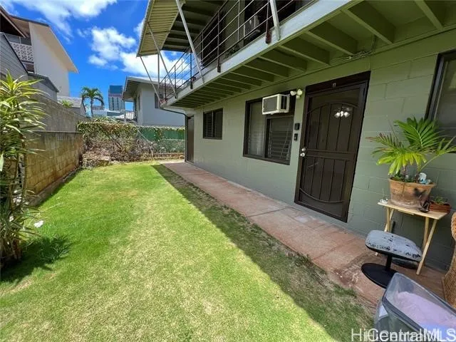 1923 Date Street B, Honolulu, Hawaii 96826, 2 Bedrooms Bedrooms, ,1 BathroomBathrooms,Residential Lease,For Rent,Date,202510497