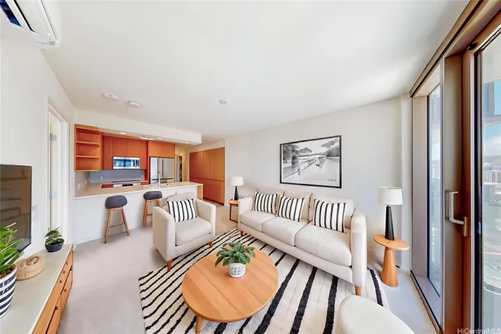1388 Kapiolani Boulevard 2209, Honolulu, Hawaii 96814, 2 Bedrooms Bedrooms, ,2 BathroomsBathrooms,Residential,For Sale,Kapiolani,202511186