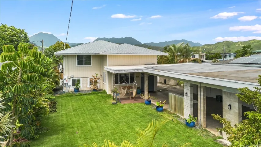 625 Maluniu Avenue, Kailua, Hawaii 96734, 3 Bedrooms Bedrooms, ,2 BathroomsBathrooms,Residential,For Sale,Maluniu,202511464