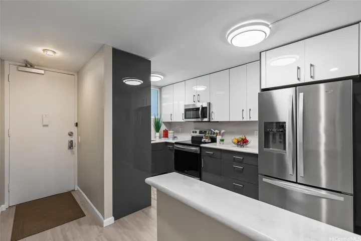 750 Kaheka Street 901, Honolulu, Hawaii 96814, 3 Bedrooms Bedrooms, ,2 BathroomsBathrooms,Residential,For Sale,Kaheka,202511536