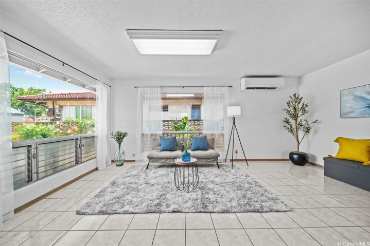94-860 Kuhaulua Street, Waipahu, Hawaii 96797, 3 Bedrooms Bedrooms, ,2 BathroomsBathrooms,Residential,For Sale,Kuhaulua,202512375