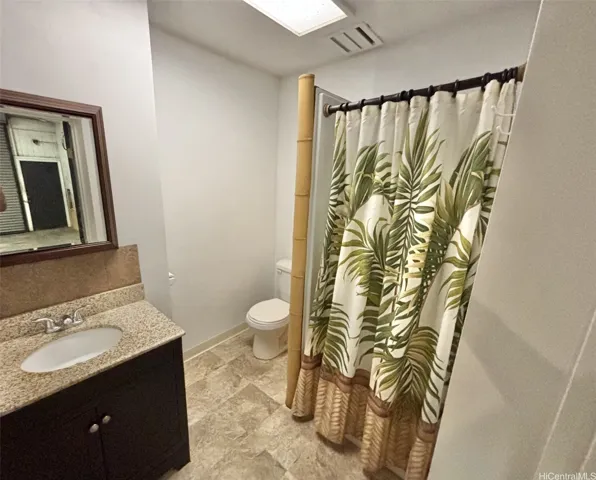 Full Bathroom in Bamboo Shop.