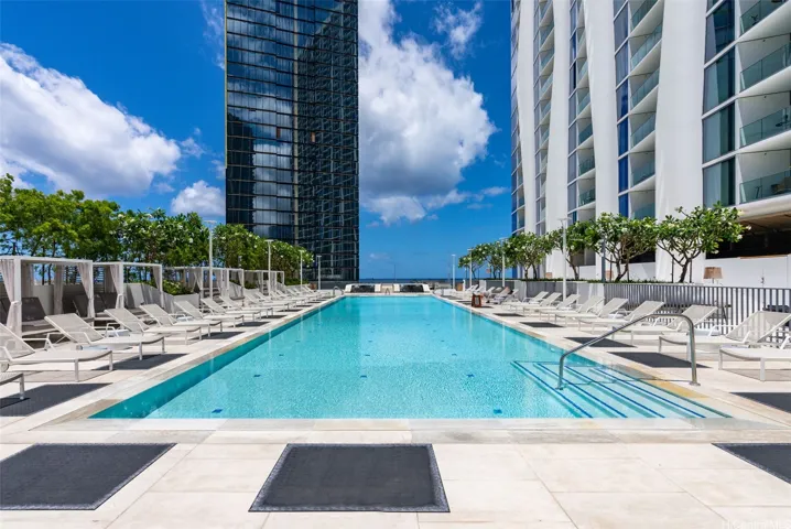 1000 Auahi Street 733, Honolulu, Hawaii 96814, ,1 BathroomBathrooms,Residential,For Sale,Auahi,202513488