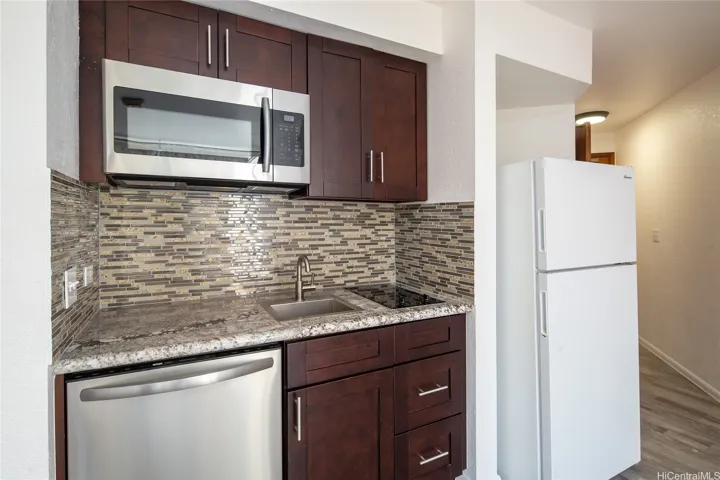 300 Wai Nani Way I405, Honolulu, Hawaii 96815, ,1 BathroomBathrooms,Residential Lease,For Rent,Wai Nani,202513762
