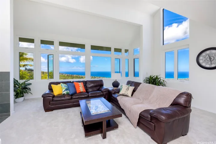 4959 Maunalani Circle 3, Honolulu, Hawaii 96816, 6 Bedrooms Bedrooms, ,4 BathroomsBathrooms,Residential,For Sale,Maunalani,202515309