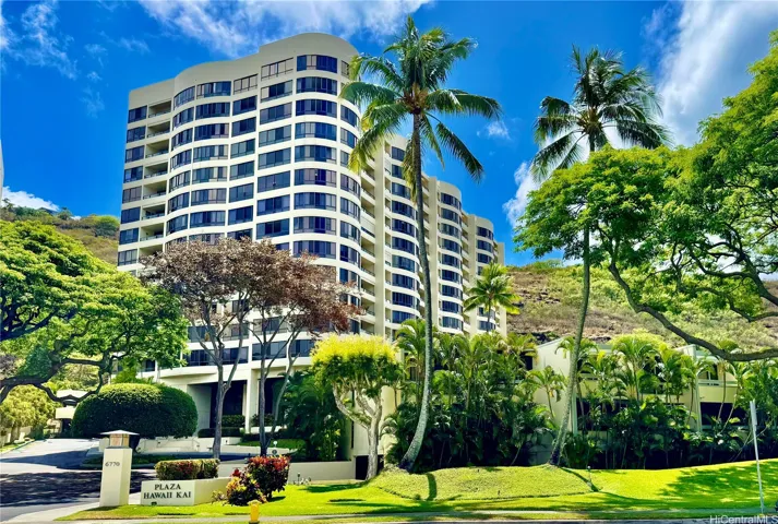 6770 Hawaii Kai Drive 402, Honolulu, Hawaii 96825, 2 Bedrooms Bedrooms, ,2 BathroomsBathrooms,Residential,For Sale,Hawaii Kai,202515759
