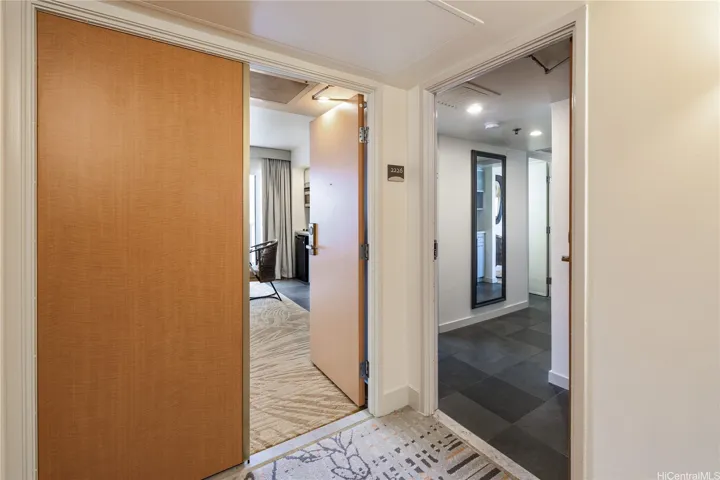 Unit features two entrances from the hallway.