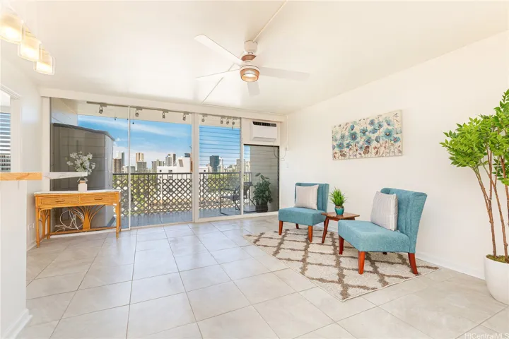 754 Ekela Avenue 904, Honolulu, Hawaii 96816, 1 Bedroom Bedrooms, ,1 BathroomBathrooms,Residential,For Sale,Ekela,202516629