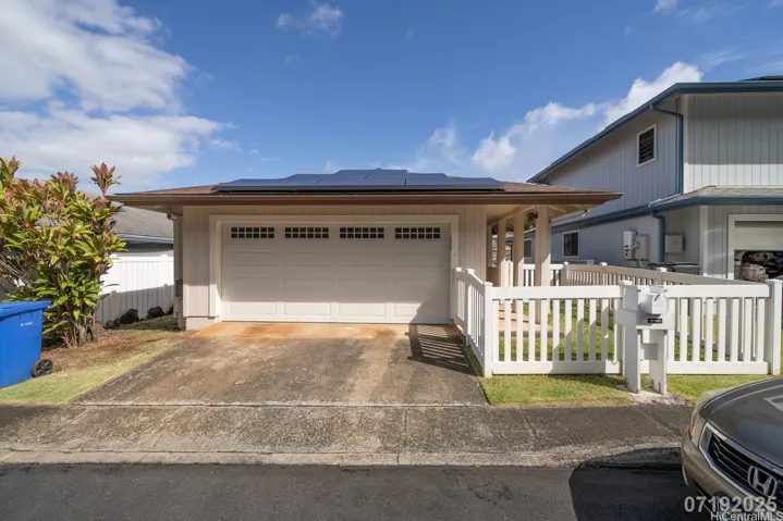 99-800 Meaala Street, Aiea, Hawaii 96701, 3 Bedrooms Bedrooms, ,3 BathroomsBathrooms,Residential Lease,For Rent,Meaala,202516881