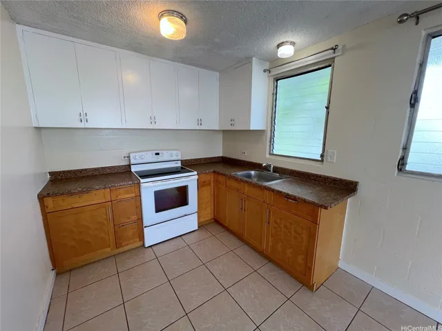 2787 Waialae Avenue 3a, Honolulu, Hawaii 96826, 2 Bedrooms Bedrooms, ,1 BathroomBathrooms,Residential Lease,For Rent,Waialae,202517037