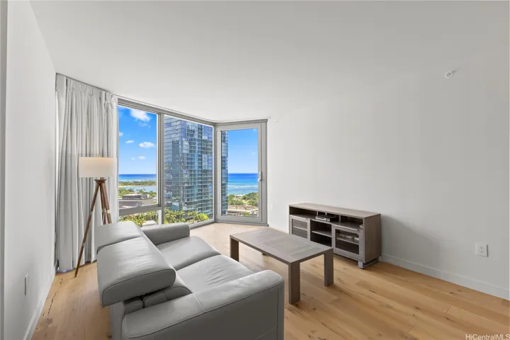 1001 Queen Street 1908, Honolulu, Hawaii 96814, 1 Bedroom Bedrooms, ,1 BathroomBathrooms,Residential,For Sale,Queen,202517043