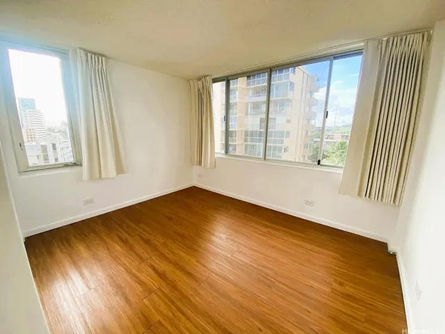 2nd Bedroom (2)