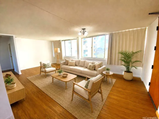 Living room (Staged)
