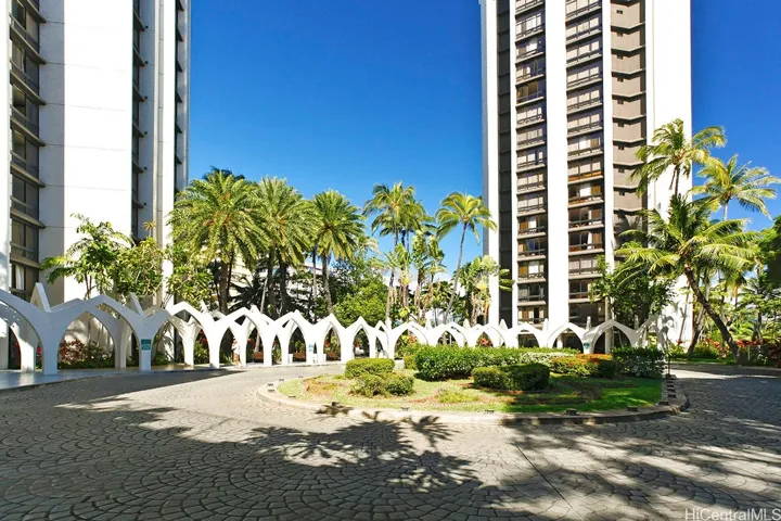 300 Wai Nani Way I1105, Honolulu, Hawaii 96815, ,1 BathroomBathrooms,Residential,For Sale,Wai Nani,202517398
