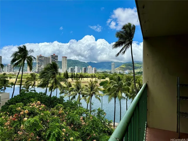 2355 Ala Wai Boulevard 401, Honolulu, Hawaii 96815, 2 Bedrooms Bedrooms, ,2 BathroomsBathrooms,Residential Lease,For Rent,Ala Wai,202517440