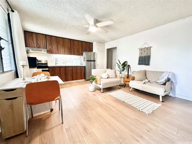 1145 Davenport Street 206, Honolulu, Hawaii 96822, 1 Bedroom Bedrooms, ,1 BathroomBathrooms,Residential,For Sale,Davenport,202517483
