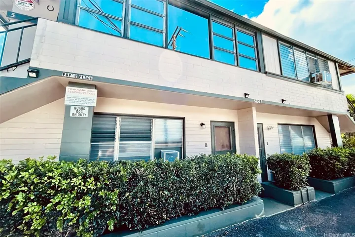 2908 Varsity Circle, Honolulu, Hawaii 96826, ,Residential,For Sale,Varsity,202517940