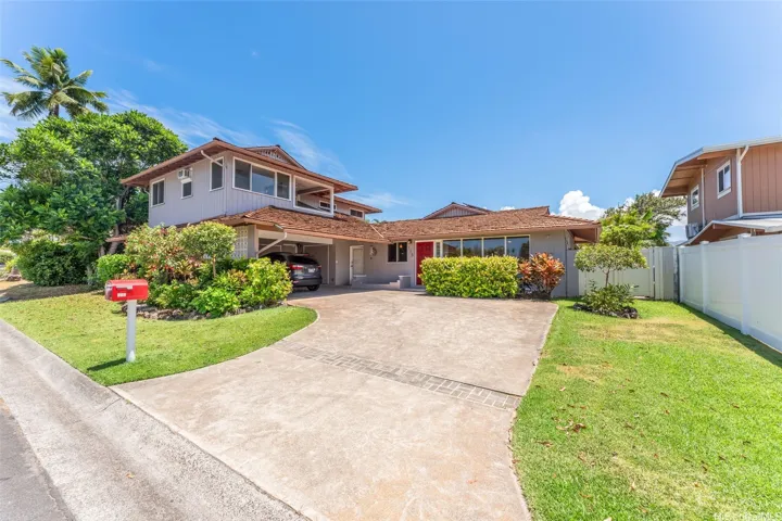 115 Aikahi Loop, Kailua, Hawaii 96734, 6 Bedrooms Bedrooms, ,4 BathroomsBathrooms,Residential,For Sale,Aikahi,202518024