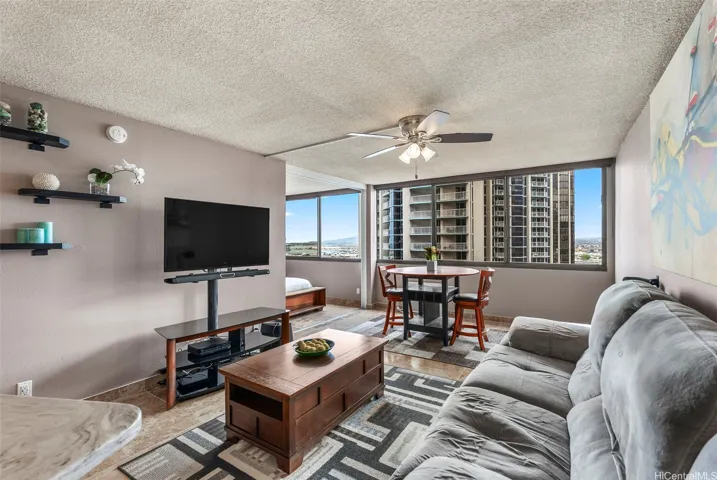 1255 Nuuanu Avenue E2410, Honolulu, Hawaii 96817, 1 Bedroom Bedrooms, ,1 BathroomBathrooms,Residential,For Sale,Nuuanu,202518106