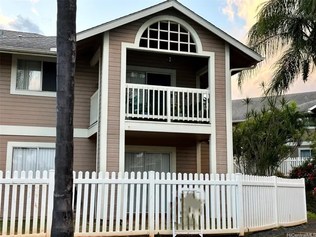 94-549 Lumiaina Street Q106, Waipahu, Hawaii 96797, 2 Bedrooms Bedrooms, ,2 BathroomsBathrooms,Residential Lease,For Rent,Lumiaina,202518219