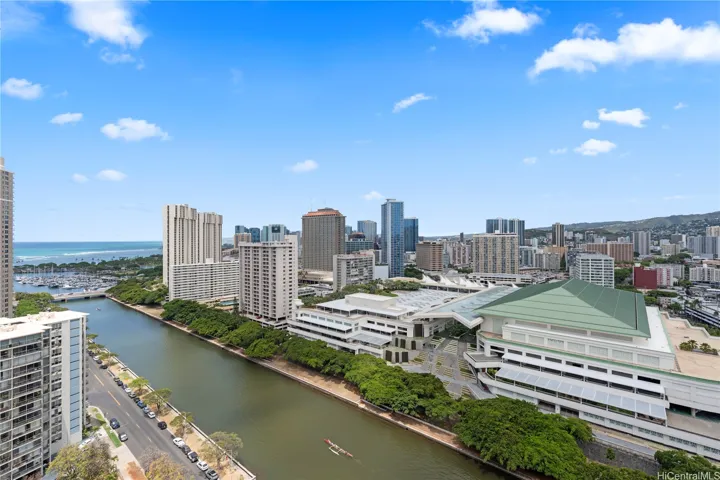 1717 Ala Wai Boulevard 2604, Honolulu, Hawaii 96815, 2 Bedrooms Bedrooms, ,2 BathroomsBathrooms,Residential,For Sale,Ala Wai,202518446