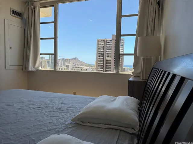 400 Hobron Lane 2803, Honolulu, Hawaii 96815, 1 Bedroom Bedrooms, ,1 BathroomBathrooms,Residential Lease,For Rent,Hobron,202519049