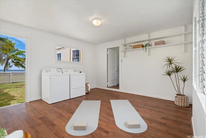 Bonus space in the laundry room located on the main level -- multi-purpose room