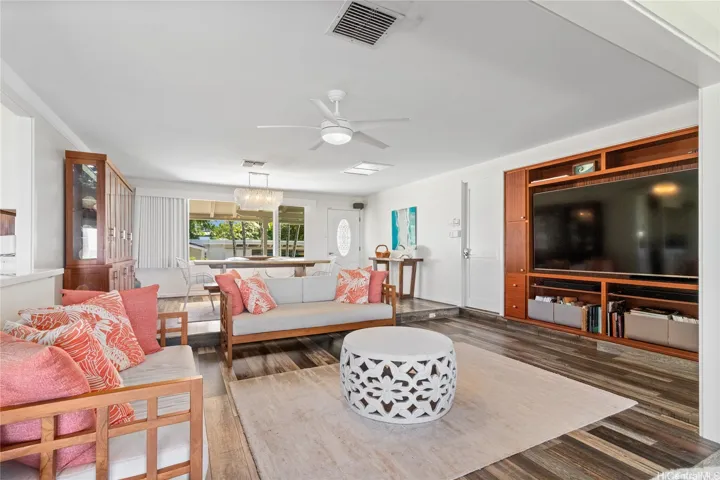 The dining room and entertainment area also enjoy sweeping ocean views, making every meal and gathering feel effortlessly elevated. Whether hosting friends or enjoying a quiet evening in, this space blends comfort, elegance, and the beauty of coastal living. North Shore Haleiwa Hawaii.
