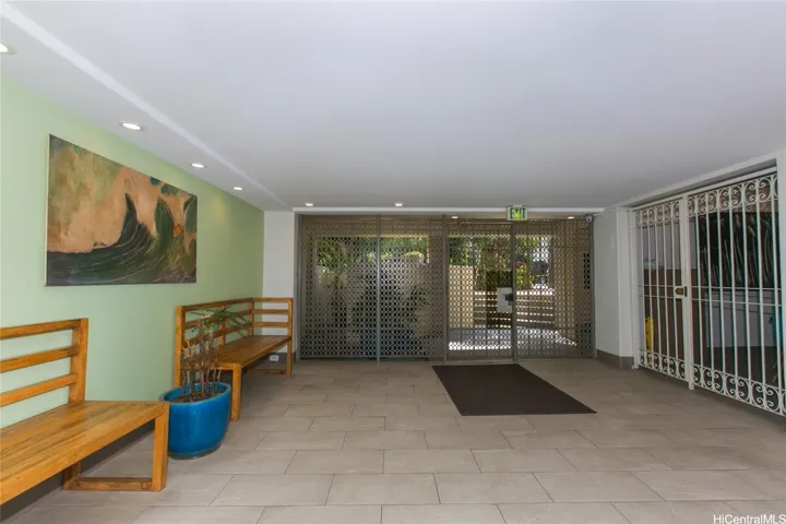 waikiki-1 bedroom-parking-furnished
