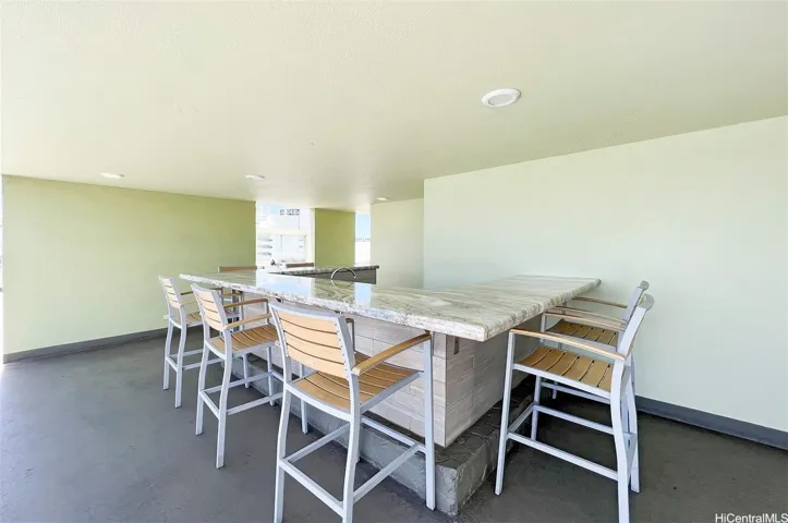 waikiki-1 bedroom-parking-furnished