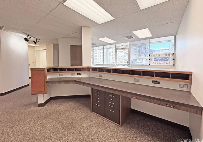 Reception - Desk Area