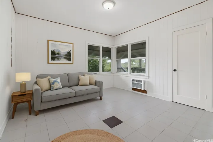 Enhanced - Virtually staged