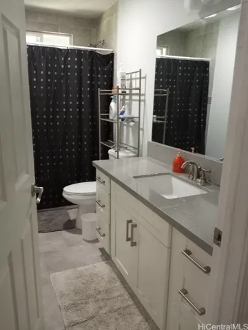 Bathroom in hallway