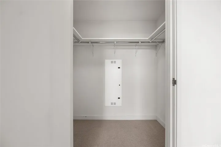 walk in closet