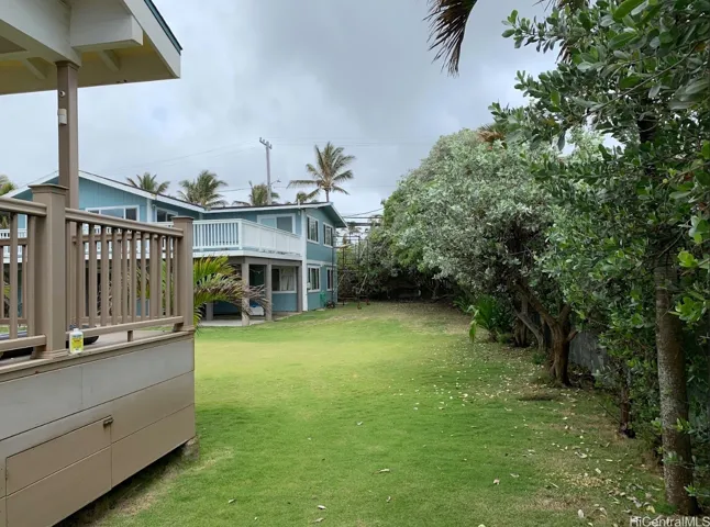 Looking towards house from from beach - the 15-feetwide beach easement.
