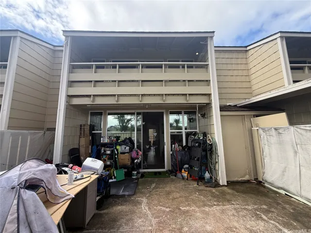 Spacious backyard for workshop, storage and entertaining.